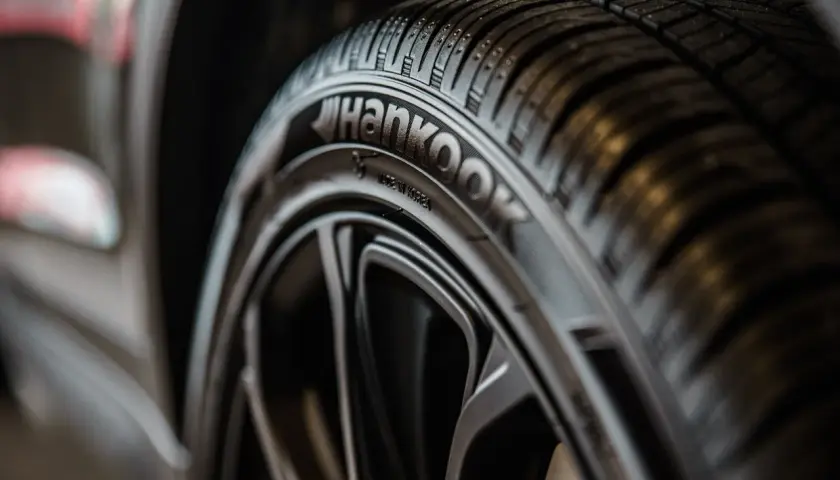 Opona Hankook z technologią runflat. Co to jest? To bezpieczeństwo po przebiciu.