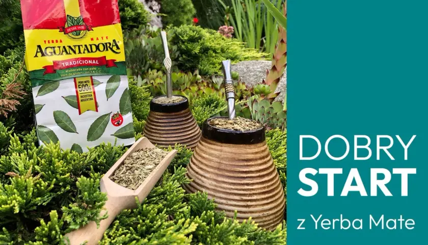 Zestaw do yerba mate: paczka AguantaDora, drewniana łopatka z suszem i dwa naczynia z bombillami. Idealny dobry start z yerba mate.