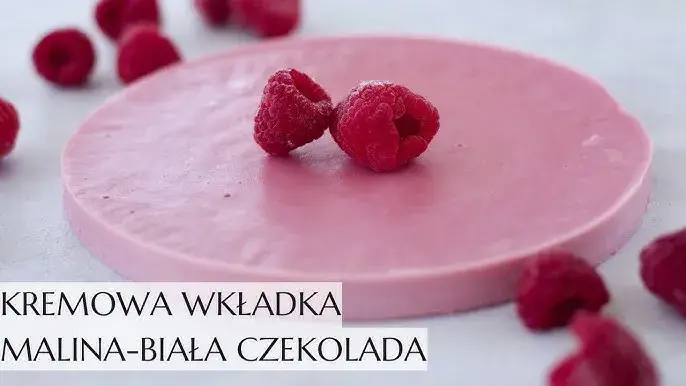 Jakie owoce do tortu czekoladowego – najlepsze połączenia smakowe