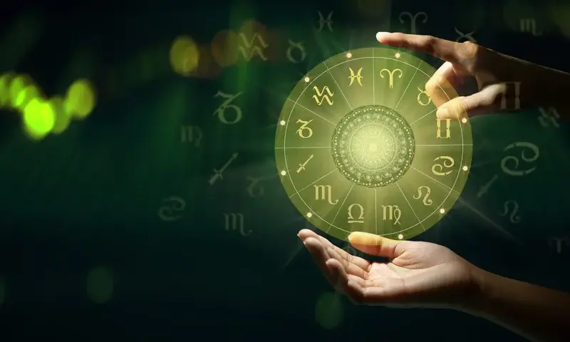 Astrologia księżycowa: Jak Księżyc kształtuje Twój horoskop osobisty