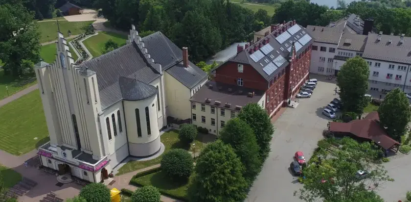 Sanktuarium w Dębowcu: kompletne informacje, historia i godziny mszy