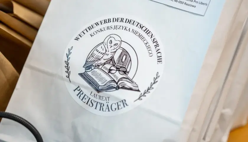 Co to jest działalność kulturalno-oświatowa i jakie ma znaczenie?