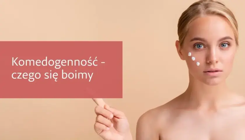 Komedogenność - czego się boimy? Młoda kobieta z białymi kropkami kremu na policzku.