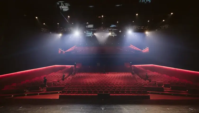 Najlepsze teatry w Warszawie, które warto odwiedzić na spektakl