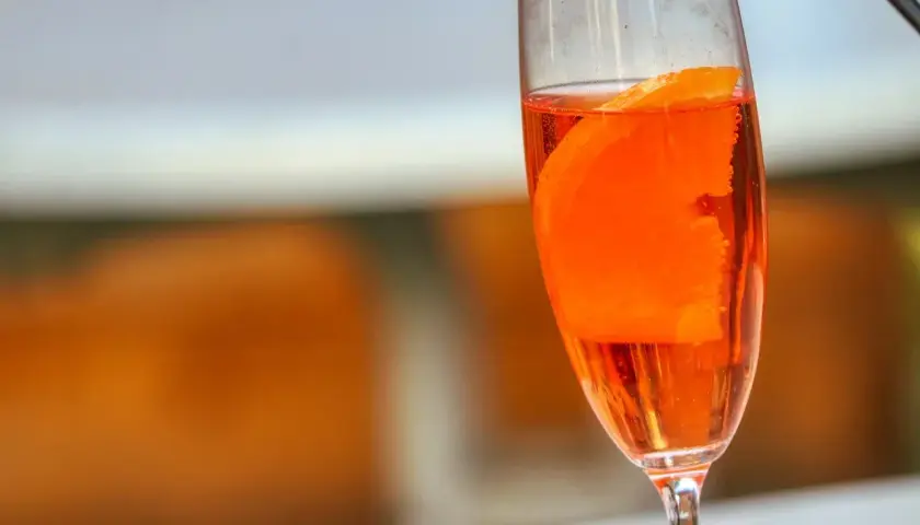 Najlepsze przepisy na drinki z Martini Rosso, które musisz spróbować