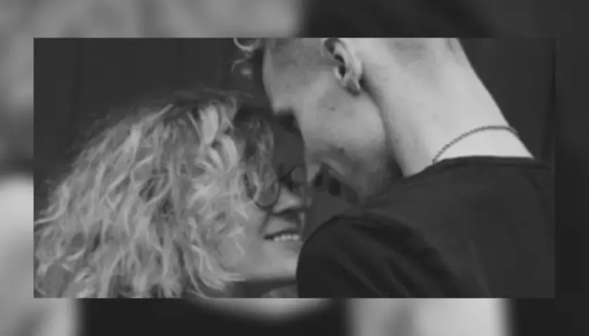Małgorzata Dacko i Igor Herbut w intymnym uścisku.