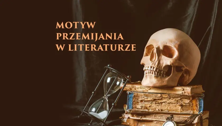 Czas płynie nieubłaganie, jak piasek w klepsydrze. Czaszka na stosie starych ksiąg i kieszonkowy zegarek symbolizują motyw przemijania w literaturze.