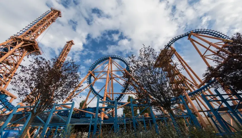 Parque de Atracciones Madrid: Atracciones, Precios y Eventos Imperdibles