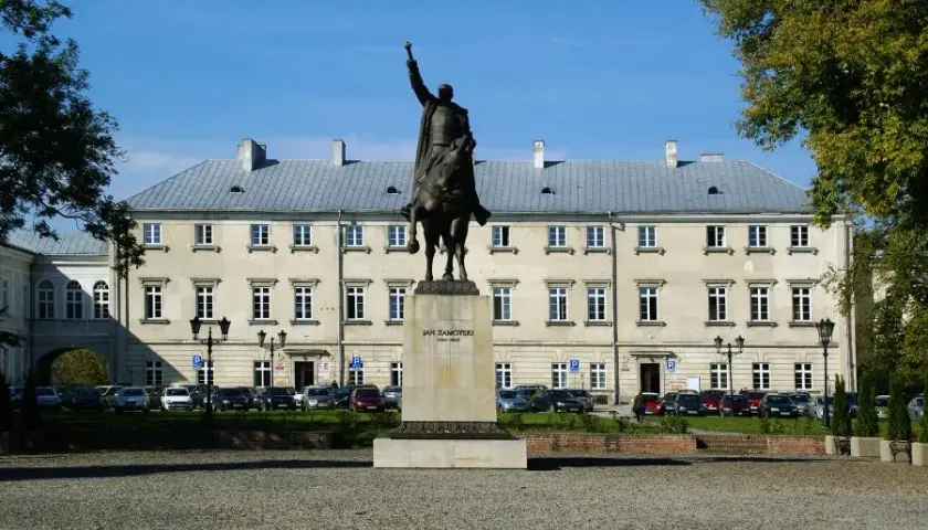Zamek w Zamościu: tajemnice historii i architektury Zamoyskich