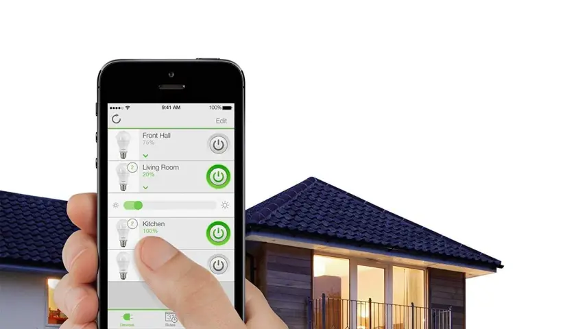 Control de luces de una vivienda domotizada desde un smartphone.