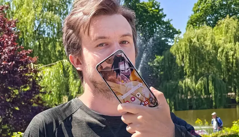 Jaki telefon jest teraz modny? Oto najnowsze trendy i modele
