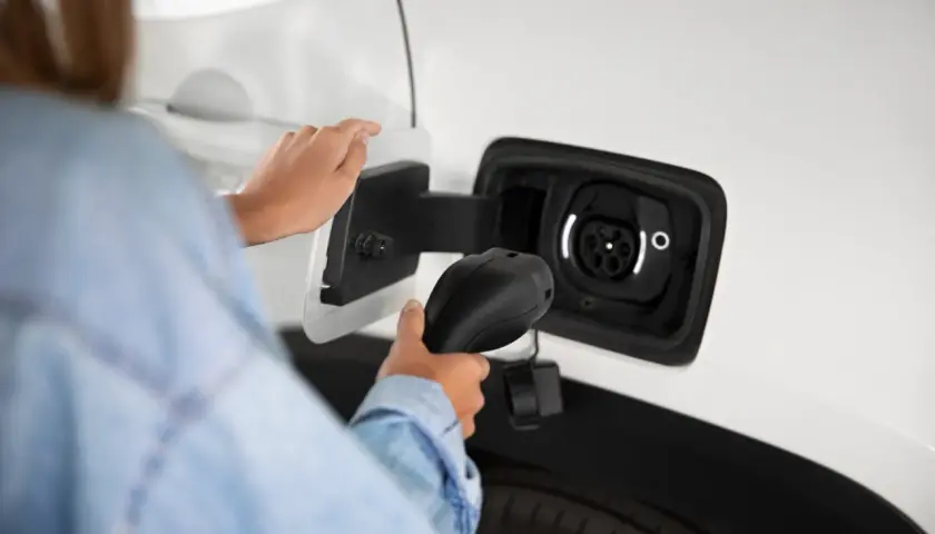 Orlen Ładowanie: ile kosztuje ładowanie auta elektrycznego w 2026. Ceny, czas i porównanie z paliwem