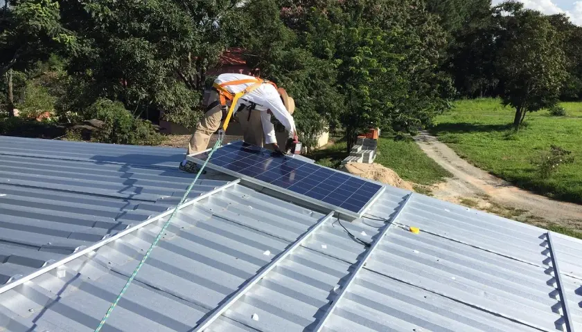 Jak dobrać magazyn energii 10 kW do instalacji fotowoltaicznej? Kluczowe parametry, opłacalność i najczęstsze błędy