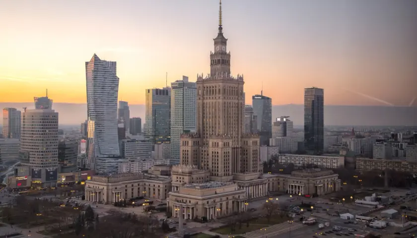 Lokalne rozporządzenia dotyczące BDO w Warszawie: przegląd przepisów