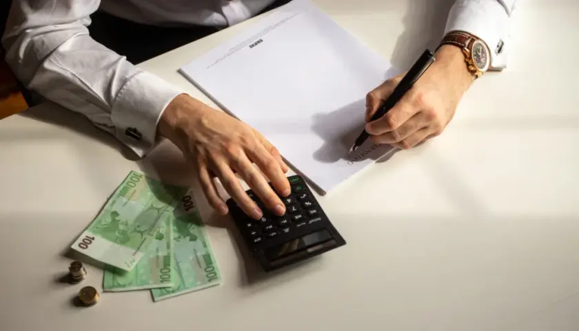 Zwrot nadpłaty w Credit Agricole: jak odzyskać pieniądze?