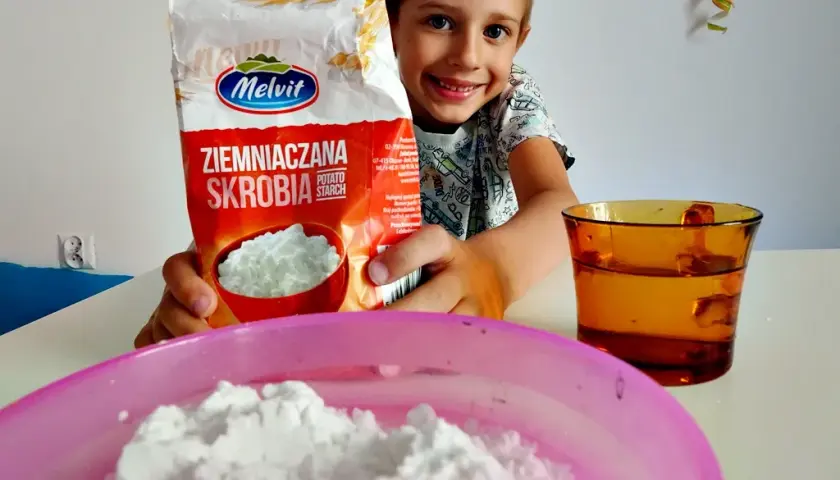 Eksperymenty z jedzeniem: Proste, bezpieczne zabawy naukowe dla dzieci