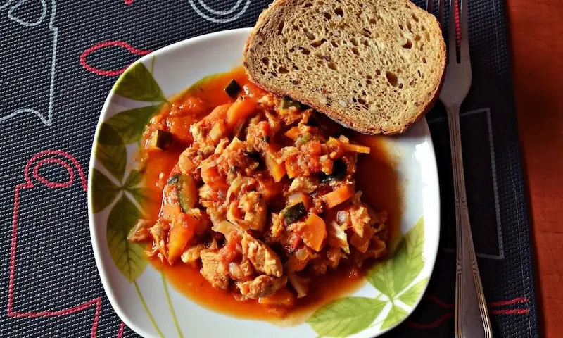 Bigos z włoskiej kapusty? Odkrywamy to nowe oblicze tego dania!