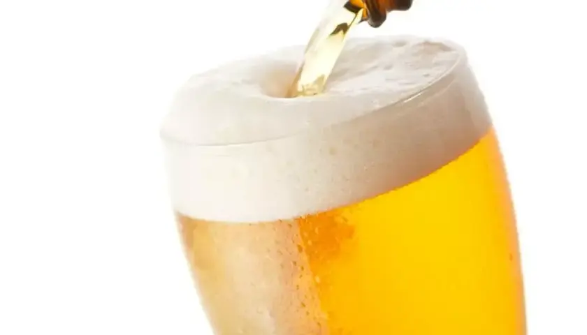 Ile naprawdę kalorii ma 0,5 l piwa - szczegółowe zestawienie dla każdego rodzaju