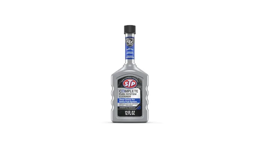 STP Complete Fuel System Cleaner - idealny środek, czym zalać zapieczone wtryski. Usuwa osady i zapobiega korozji.