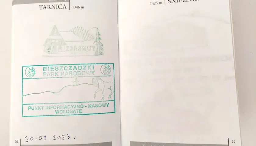 Gdzie kupić książeczkę Korony Gór Polski? Sprawdź najlepsze oferty