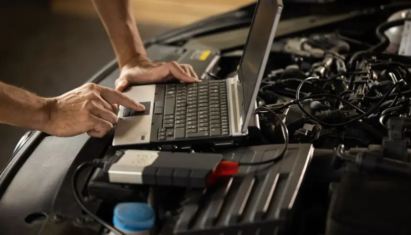 Chip tuning ile koni - Jak zwiększyć moc silnika i uniknąć problemów