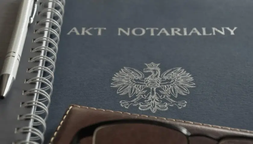 Jak zaksięgować akt notarialny zakupu nieruchomości bez błędów?
