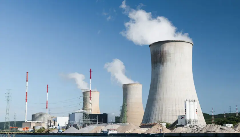 Ile uranu zużywa elektrownia atomowa? Wydajność, której nie znasz.