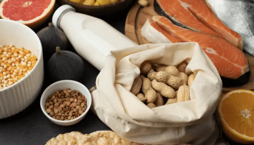 Orzechy ziemne, łosoś, soczewica, kukurydza, figi, grejpfrut, pomarańcza, makaron, mleko i wafle ryżowe – to produkty, w czym jest magnez.