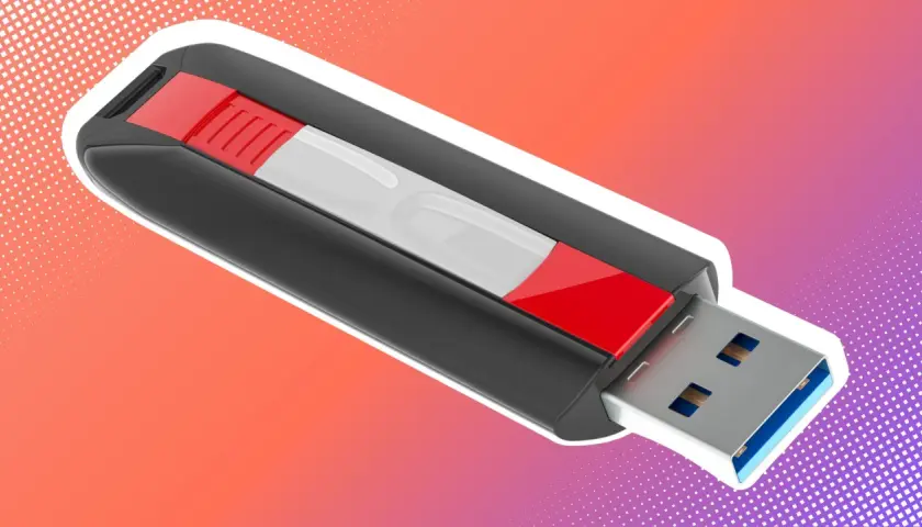 Moderner USB-Stick mit viel Speicherplatz, bereit für Ihre Daten.