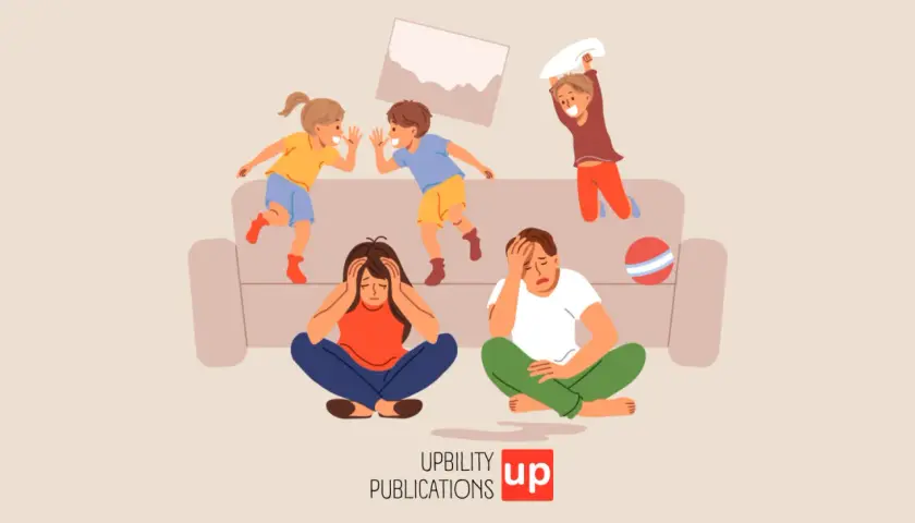 Bambini iperattivi corrono e giocano sul divano, mentre i genitori, esausti, si tengono la testa. Sintomi di iperattività e stress genitoriale.