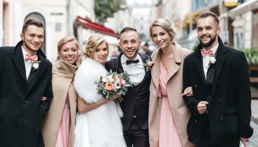 Ślub cywilny: Jak się ubrać? Trendy, porady, inspiracje
