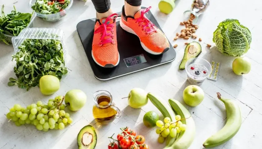 Dieta modelek: Obalamy mity. Co jedzą, by być zdrowymi i fit?
