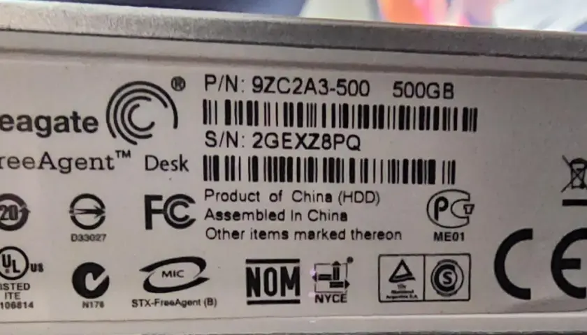 Seagate FreeAgent Desk 500GB Festplatte wird nicht erkannt. P/N: 9ZC2A3-500, S/N: 2GEXZ8PQ. Hergestellt in China.