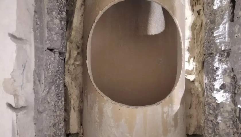 Jak wyciąć otwór w kominie ceramicznym bez ryzyka uszkodzeń