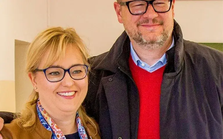 Magdalena Abramska ile ma lat? Zaskakująca biografia i wiek polityczki