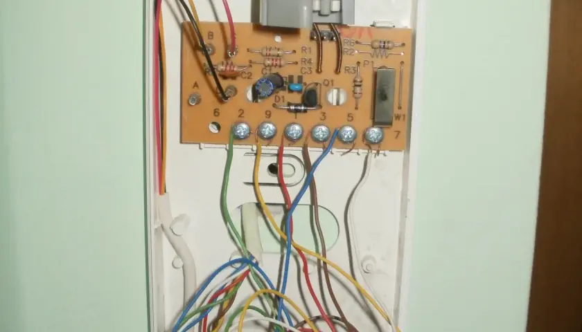 Jak podłączyć domofon i unifon: instrukcja krok po kroku