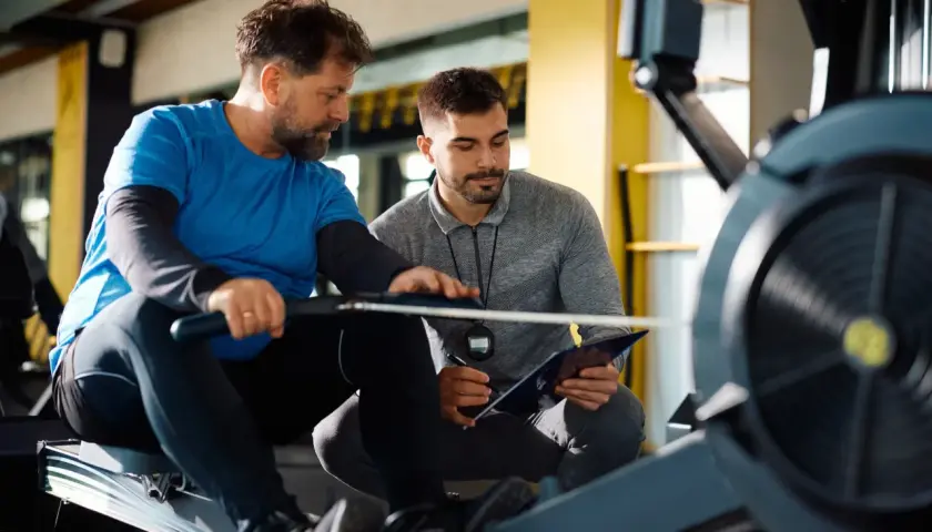 Zarobki trenera CrossFit: Od 3000 do 20000 zł? Sprawdź!