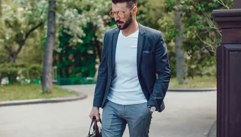 Jak ubierać się modnie mężczyźni - unikaj tych stylowych błędów