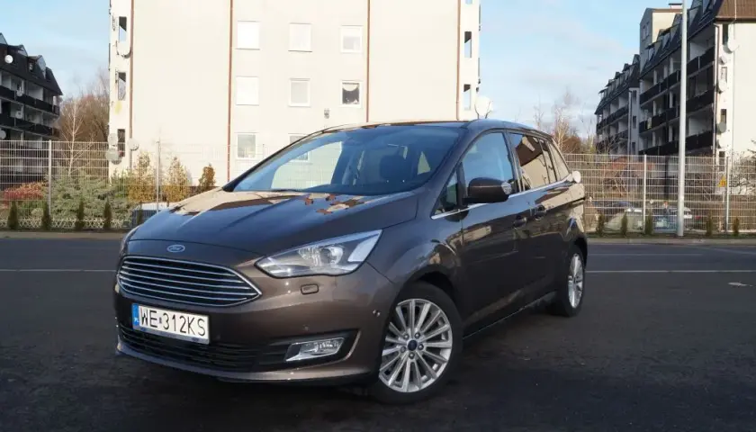 Ford C-Max jaki silnik wybrać, aby uniknąć wysokich kosztów eksploatacji?