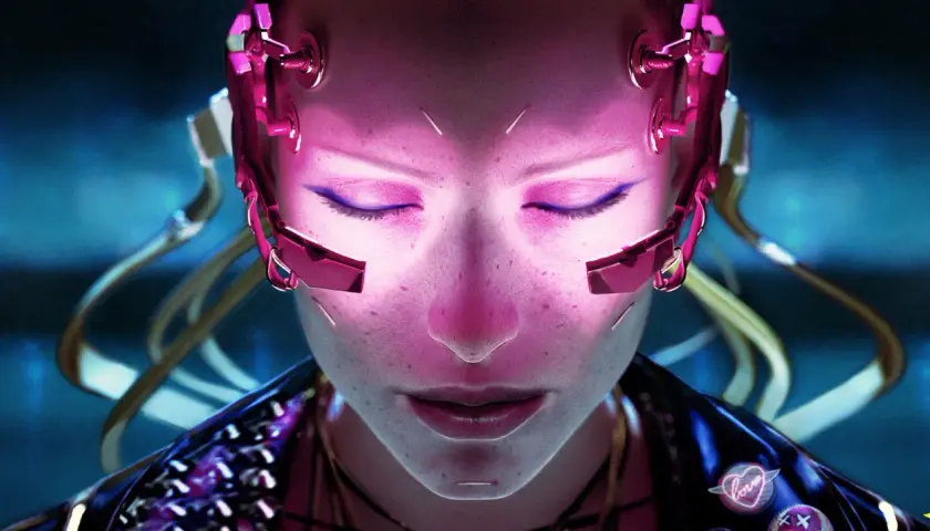 Kobieta z cybernetycznymi implantami na głowie, świecąca na różowo. Jej oczy są zamknięte, a na policzkach widać piegi. Wygląda jakby miała bilet wstępu do świata cyberpunk.