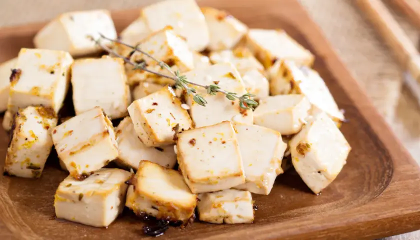 Tofu z piekarnika - najlepsze przepisy na pieczone tofu