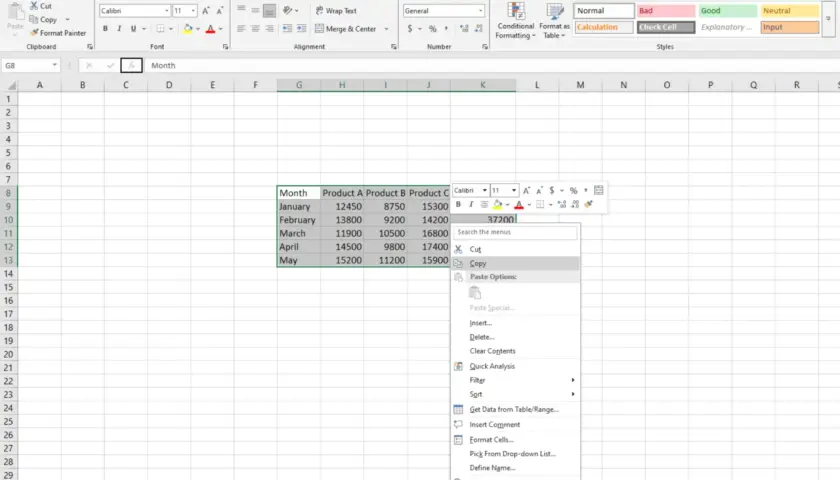 Dati di vendita mensili con opzione "Copia" evidenziata, utile per la funzione consolida Excel.