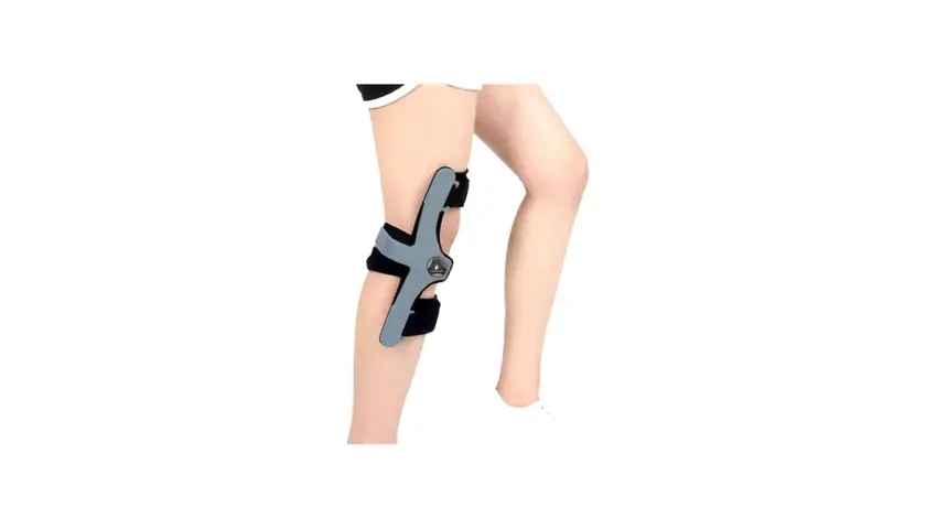 Knieorthese mit seitlicher Stabilisierung, ideal für die Rehabilitation nach Verletzungen des hinteren Kreuzbandes.