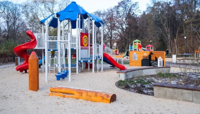 Czy place zabaw są otwarte czy zamknięte? Sprawdź aktualny status