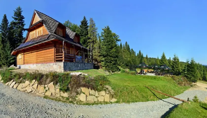 Bacówka u Dudka: Czy to idealny domek w Gorcach z widokiem na Tatry?