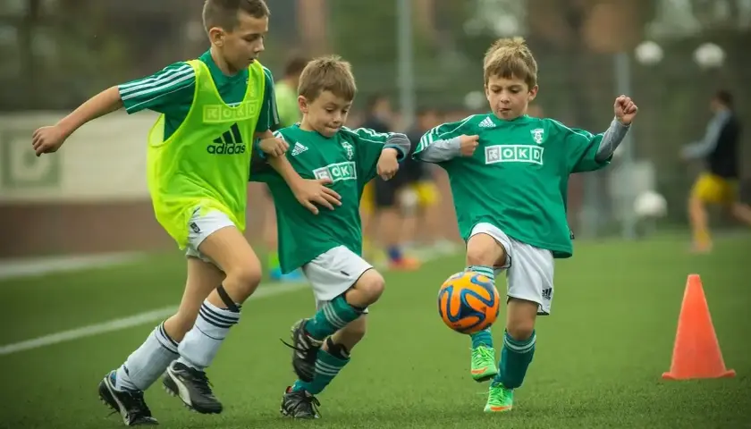 Ile kosztują treningi piłki nożnej? Sprawdź ceny w różnych miastach