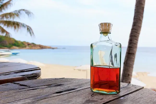Ile kalorii ma rum? Kompletna analiza kaloryczności różnych porcji