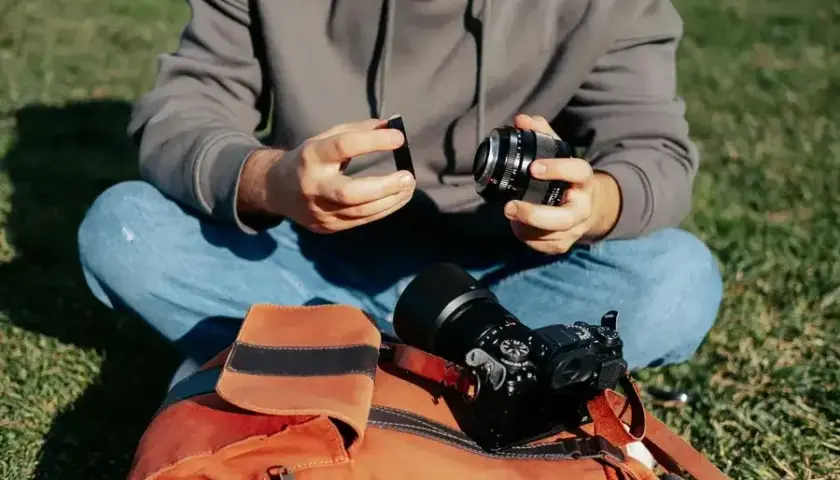Jak zrobić ostre zdjęcia: proste techniki na wyraźne fotografie