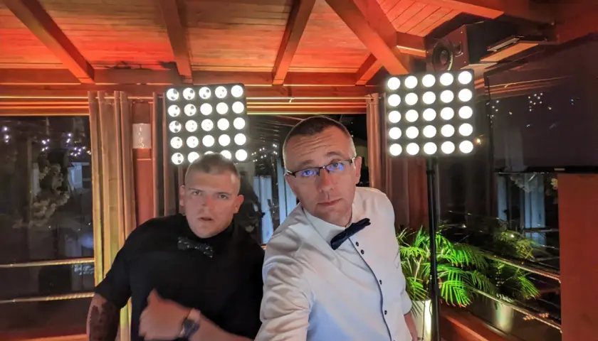 Ile kosztuje DJ na studniówkę - ceny i porady, które musisz poznać