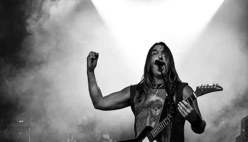 Jakie instrumenty są potrzebne w zespole rockowym? Podstawowy zestaw